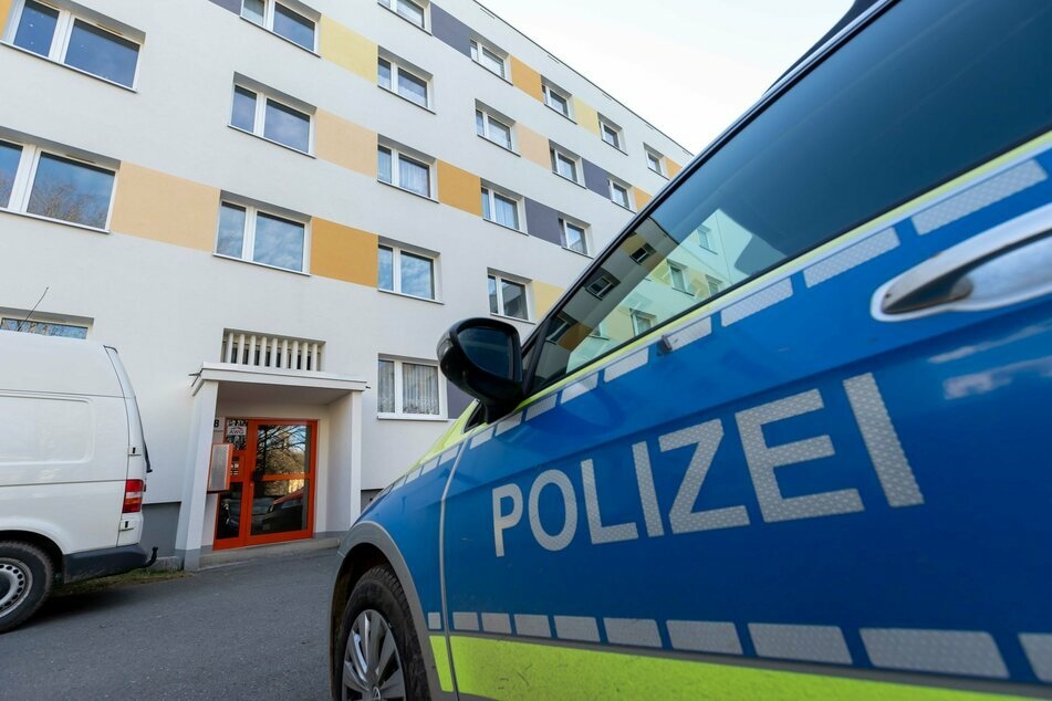 Vor gut einem Jahr wurde in einer Wohnung dieses Mehrfamilienhauses in Plauen ein totes Baby gefunden.