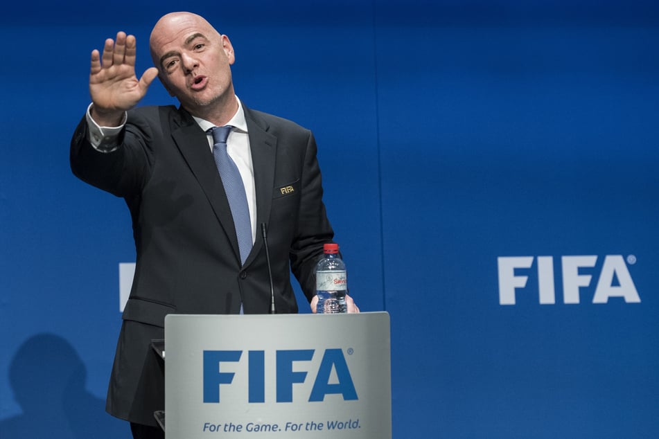 FIFA-Präsident Gianni Infantino spricht bei einer Pressekonferenz nach einem FIFA Council Meeting.