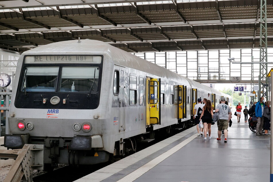 Der RE6 fährt von Chemnitz nach Leipzig. Die Strecke soll künftig ausgebaut und elektrifiziert werden.