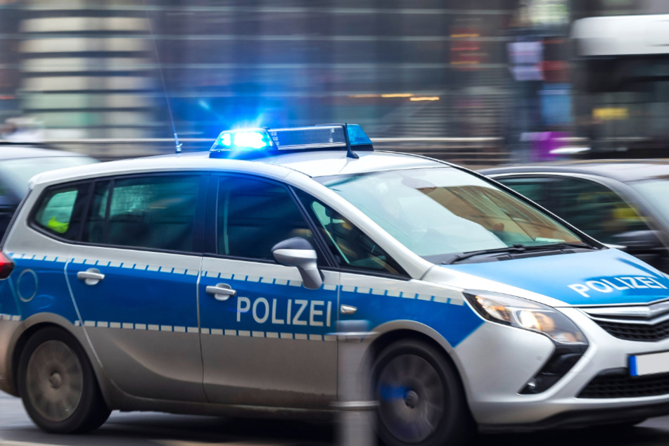 Die Polizei im Rhein-Erft-Kreis ist auf der Suche nach einem Dieb mit "Igel-Frisur".