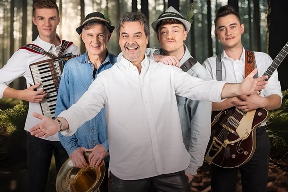 Musikalisch wird es am Sonntagnachmittag im Schlosshof Freudenstein.