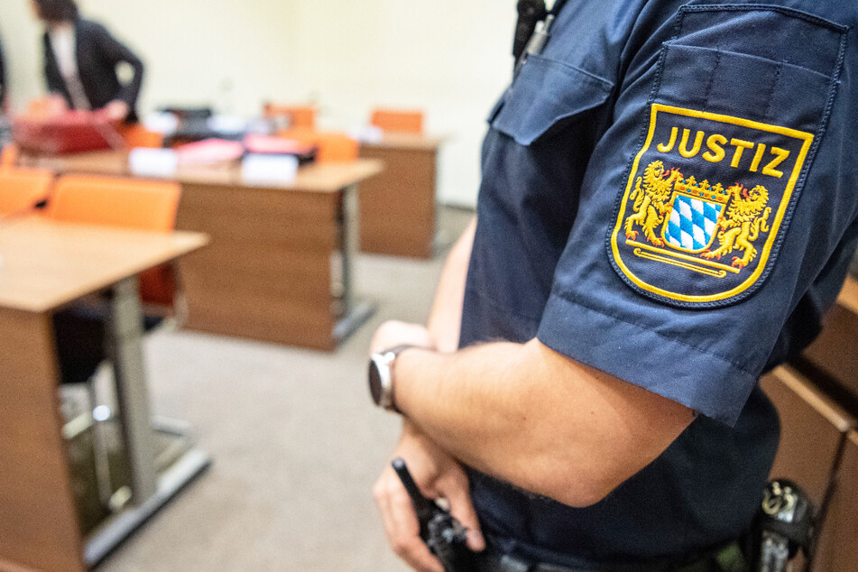 Das Oberlandesgericht München wollte die als NSU-Unterstützer verurteilten Männer zu möglichen Kontakten zur Angeklagten befragen. (Symbolbild)