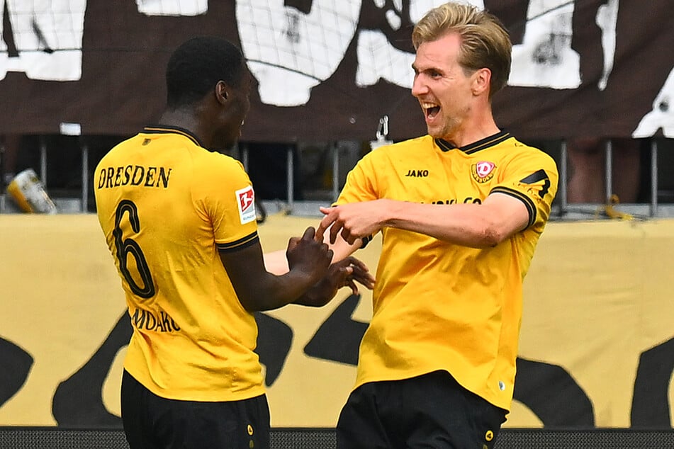 Vincent Vermeij (r.) schoss Dynamo zum Klassenerhalt, Kofi Amoako avancierte zum Dauerbrenner.