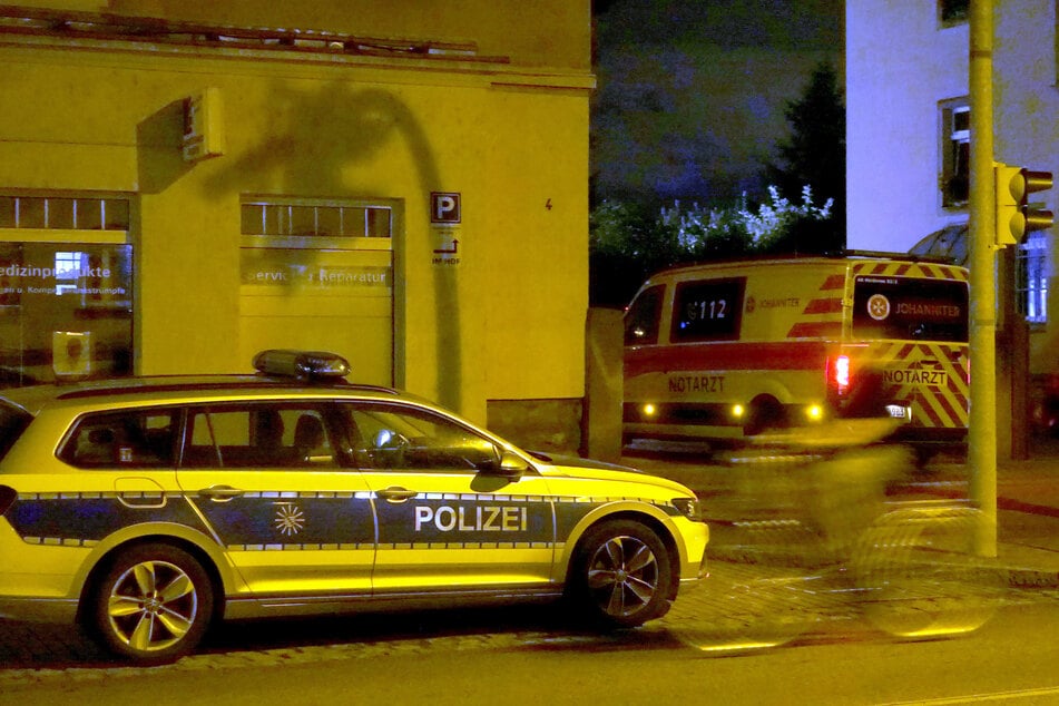 Der Mann wurde ins Krankenhaus gebracht.
