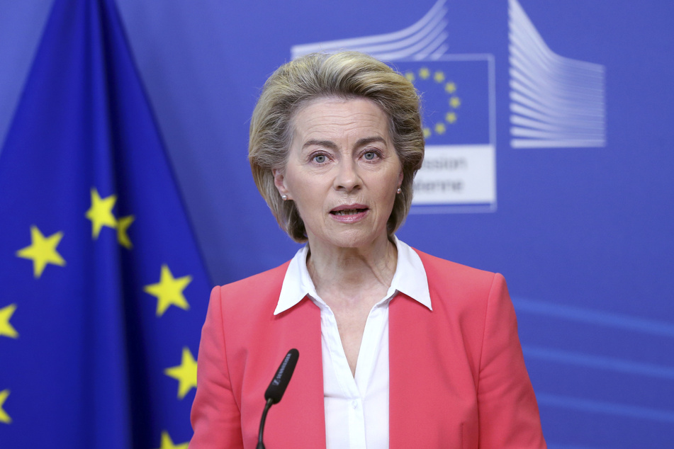 Ursula Von der Leyen (62), EU-Kommissionspräsidentin, spricht bei einer Pressekonferenz im EU-Hauptquartier.