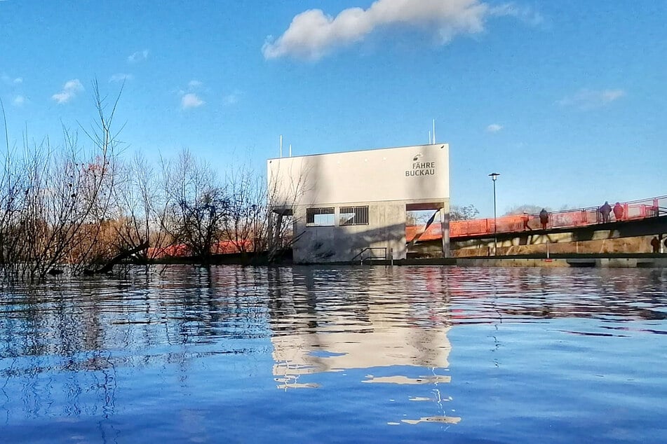 Erst am Donnerstag könnte an der Elbe in Magdeburg die Alarmstufe 1 ausgerufen werden. Gefahr für Menschen besteht aber auch dann noch nicht. (Archivbild)