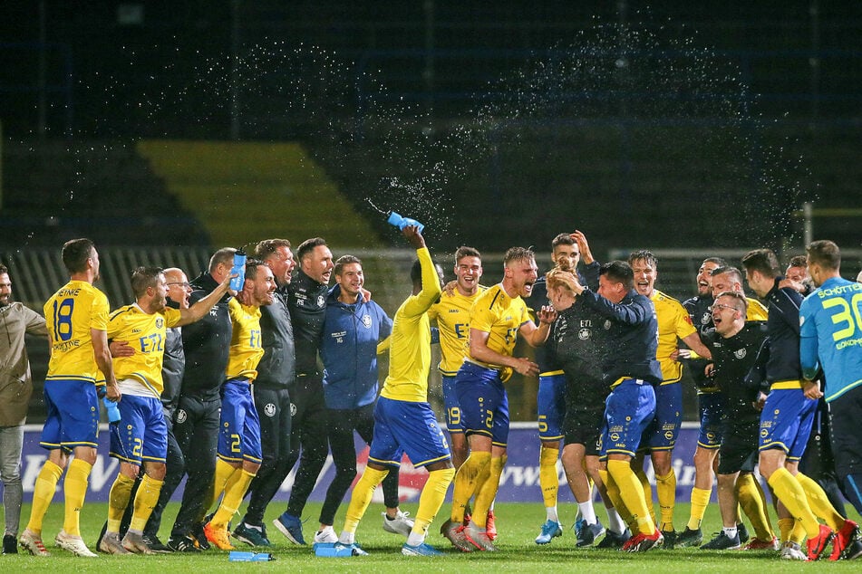 Der 1. FC Lokomotive Leipzig ist zum Meister der abgebrochenen Regionalliga-Nordost-Saison ernannt worden. (Archivbild)