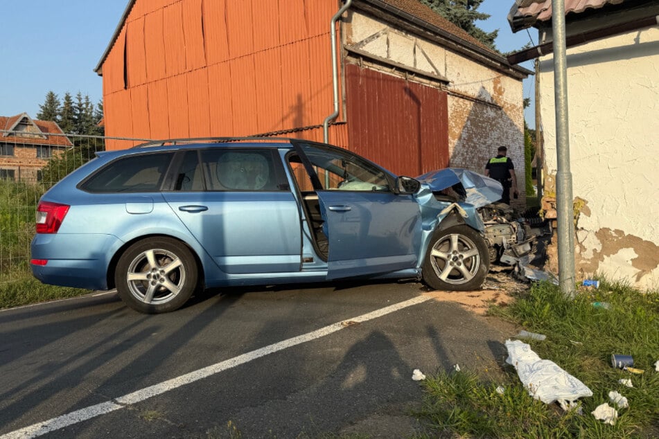 Durch den Unfall entstand ein Gesamtschaden von etwa 45.000 Euro.