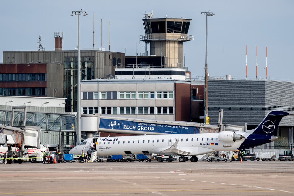 Bremer Flughafen gesperrt: Kurioses Paket löst Polizeieinsatz aus