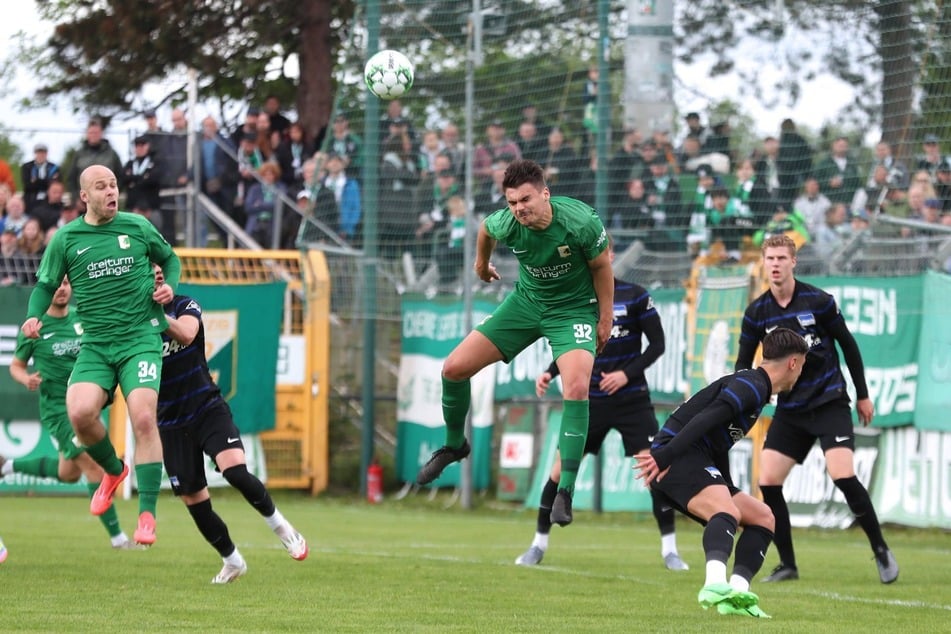 Der Einsatz war bei den Grün-Weißen extrem zu sehen. Doch bis kurz vor Schluss musste das Stadion zittern.