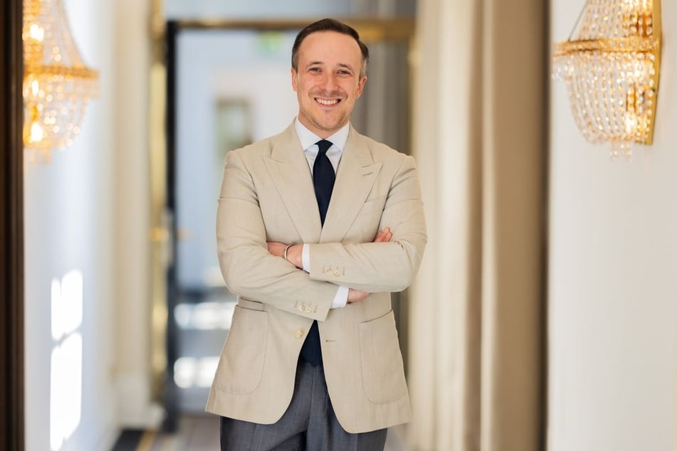 Mode-Influencer Joe Laschet (37) kann mit dem Jogginghosen-Look im Flugzeug so gar nichts anfangen.