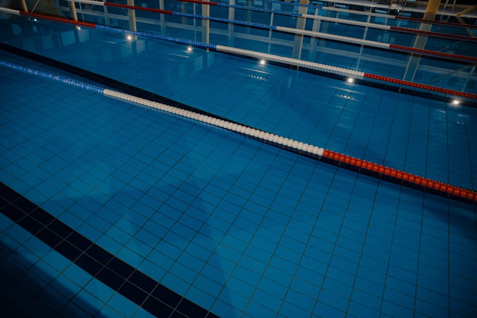 Drama im Schwimmunterricht: Junge (†5) tot, Polizei steht vor Rätsel