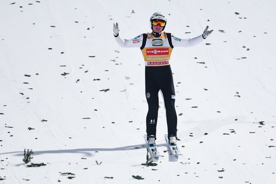 Domen Prevc (26) ist neuer "König der Lüfte".