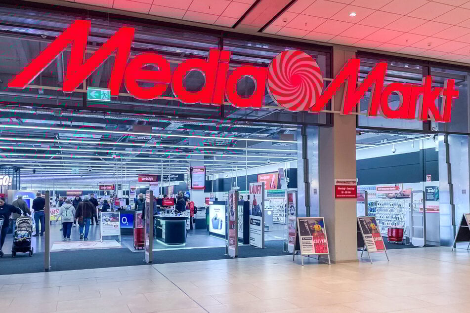 MediaMarkt Dresden - Kaufpark - Dohnaer Straße 246.