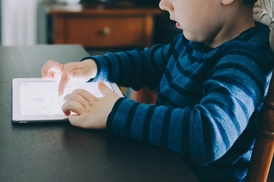 Children who spend too much time in front of screens, whether phones or TVs, have an increased risk of heart and metabolic disease, according to a Danish study published this week.