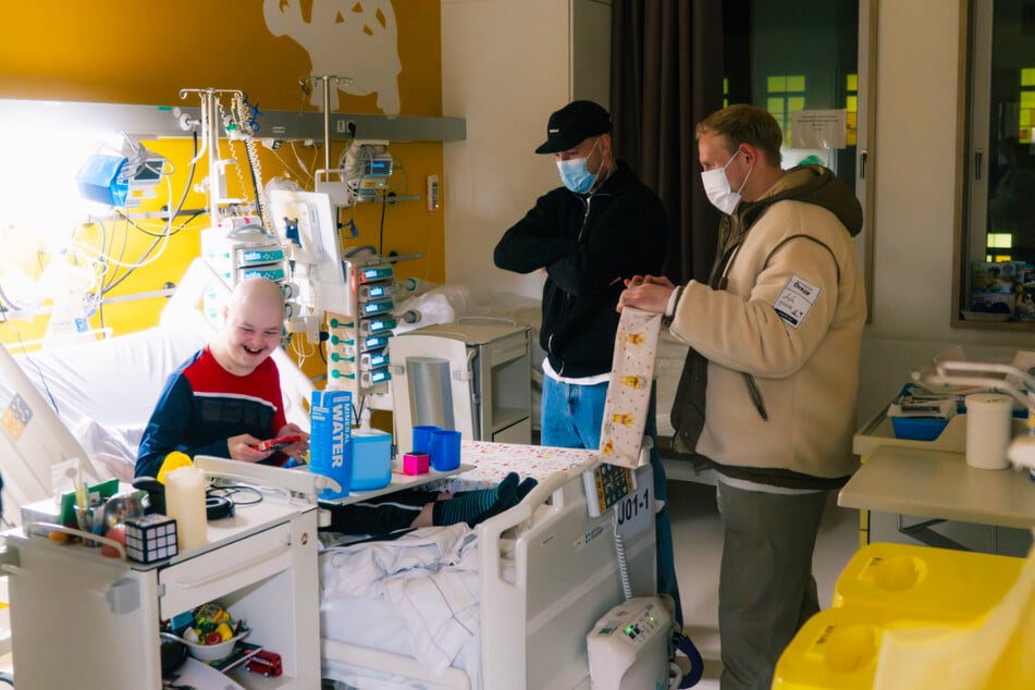 Da war die Freude groß, es gab nachträgliche Geschenke für die Patienten der Leipziger Kinderklinik.