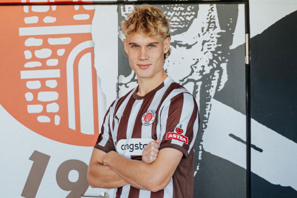 Der Australier Sam Klein (22) verstärkt den FC St. Pauli zu kommenden Saison.