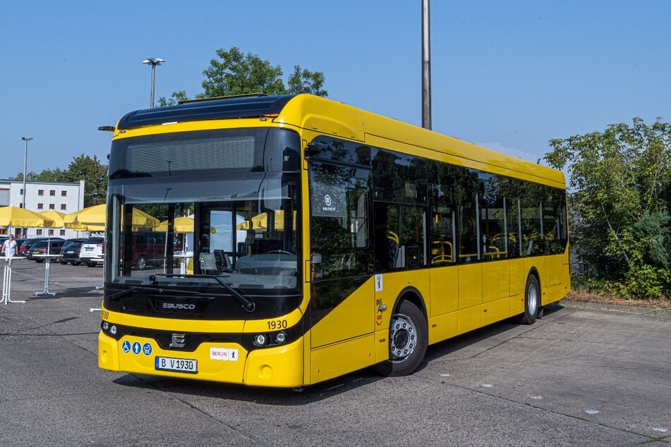 Er sieht aus wie ein DVB-Bus, ist es aber nicht! Der Depotlader von Hersteller "Ebusco" bleibt nur für kurze Zeit in Dresden.