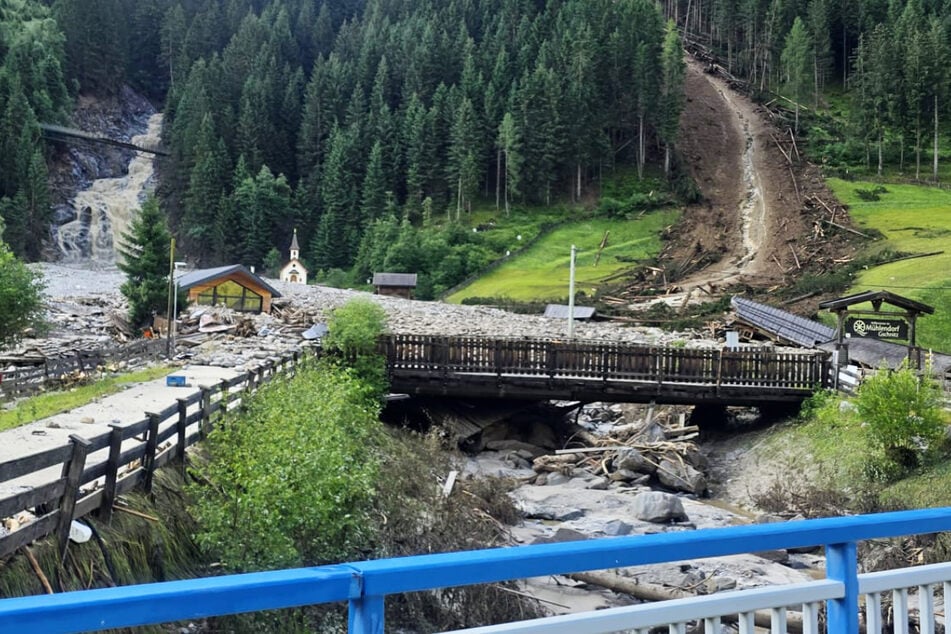Die mitunter massiven Unwetter im Tiroler Gschnitz haben erhebliche Auswirkungen auf die Menschen.