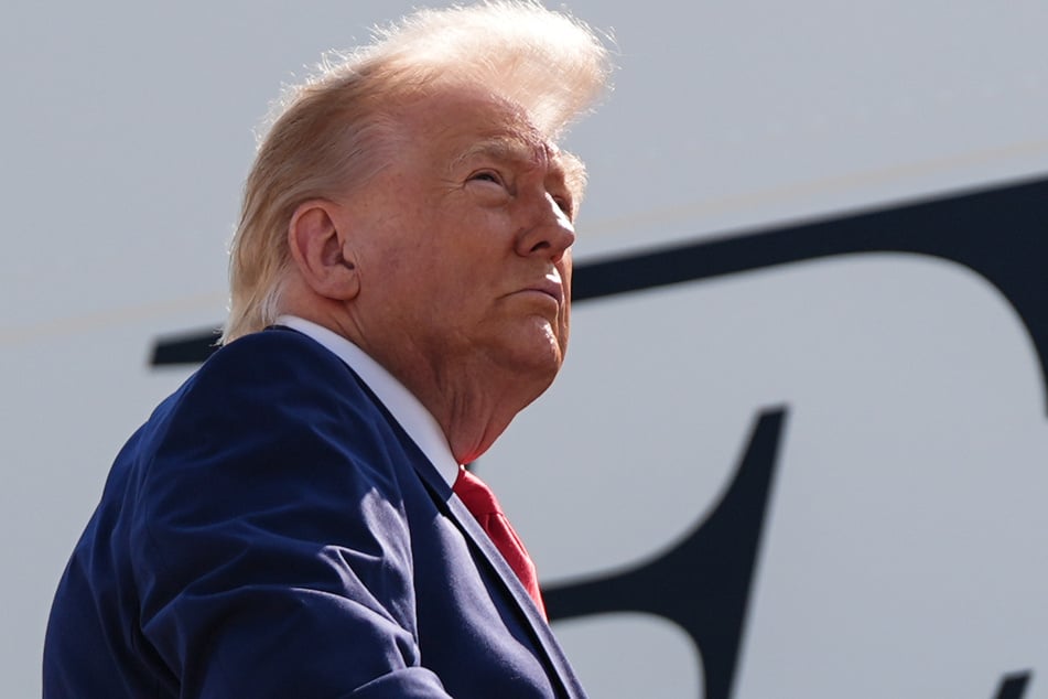 US-Präsident Donald Trump (80) setzt mal wieder auf Drohungen.