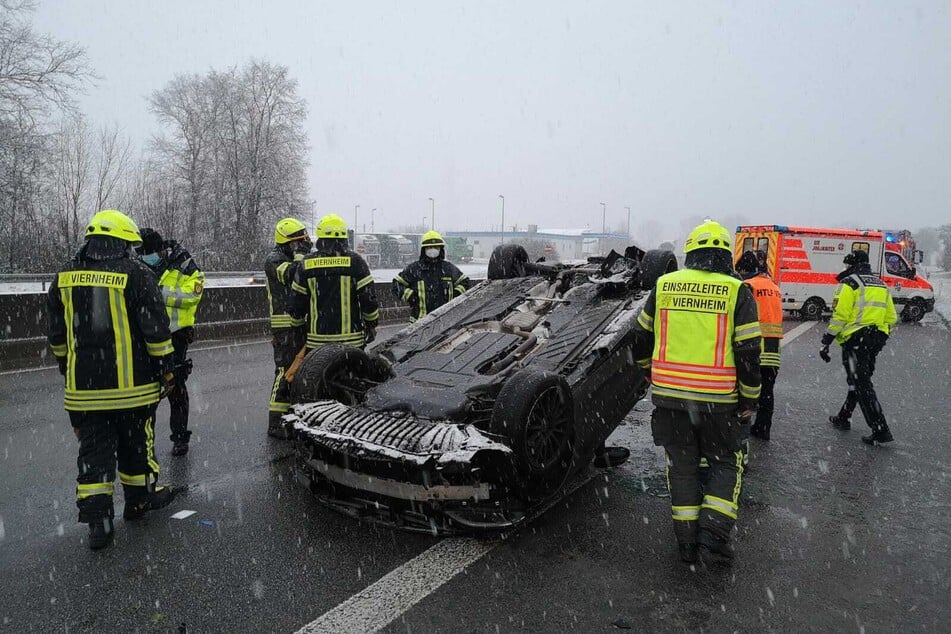 Laut Angaben der Polizei könnten völlig abgefahrene Winterreifen schuld an dem Unfall gewesen sein.