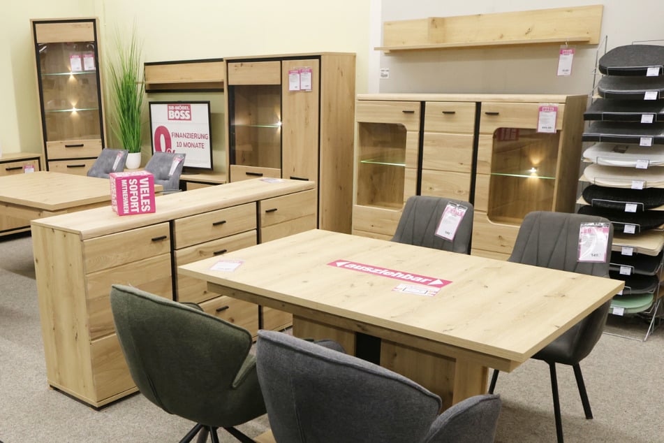 In diesen Abteilungen hat Möbel Boss gerade massiv die Preise gesenkt