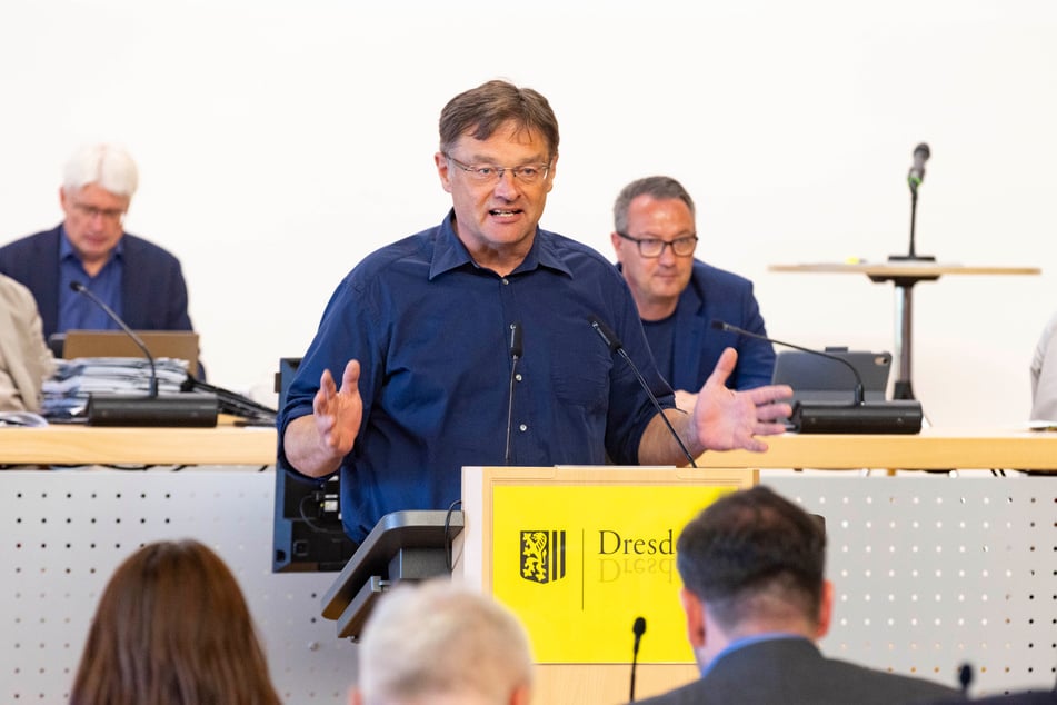 Holger Zastrow (56, Team Zastrow) ist kein Fan der Radroute. (Archivbild)