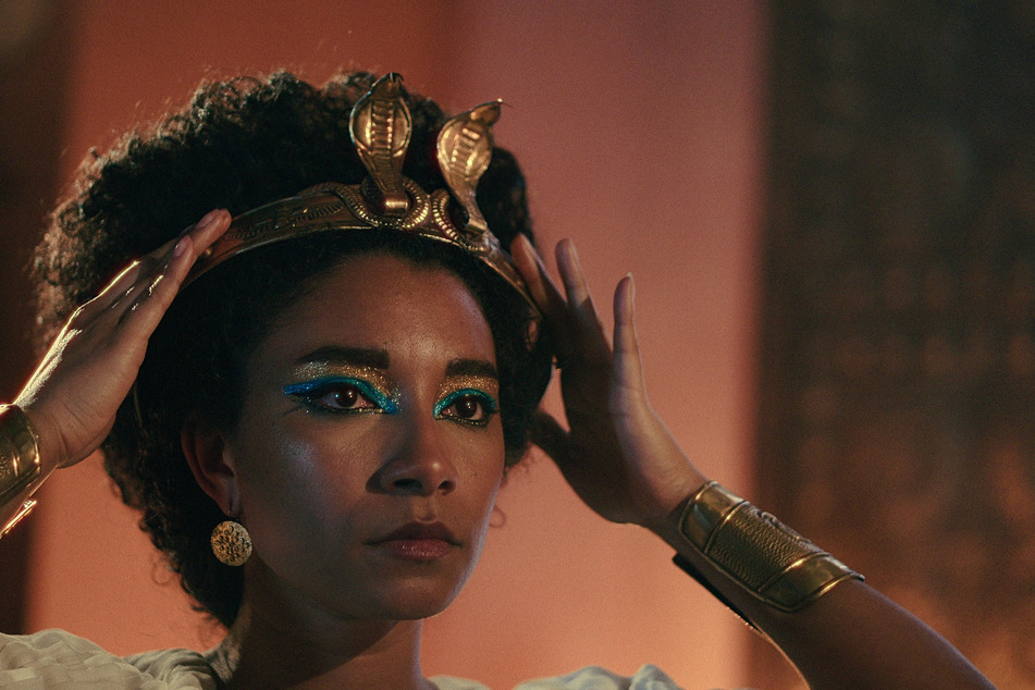 In "Queen Cleopatra" übernimmt Schauspielerin Adele James die Rolle der Kleopatra.
