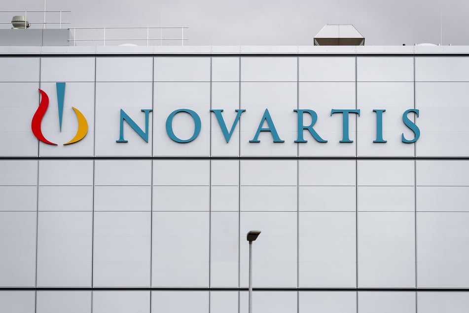 Das Novartis-Logo ist an einem Werk von Novartis zu sehen.