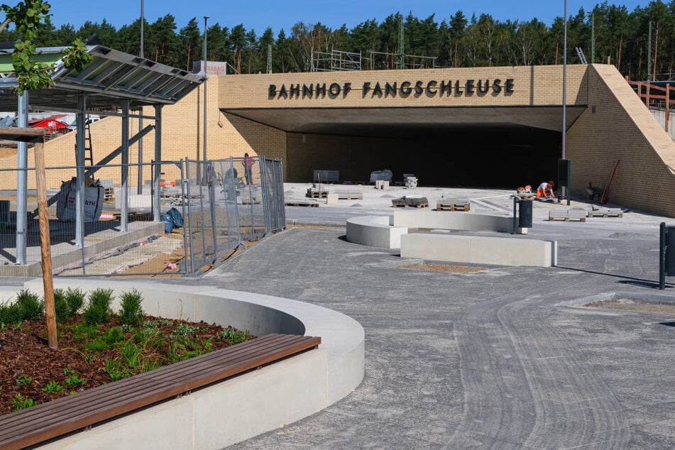 Am Samstag sollen die ersten Züge am neuen Bahnhof Fangschleuse halten.