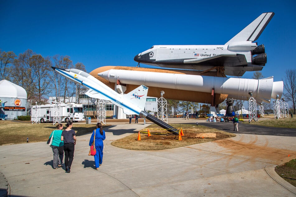 Das Marshall Space Flight Center befindet sich im Redstone Arsenal in Huntsville. Es ist das zivile Forschungszentrum der US-Regierung für Raketen- und Raumschiffantriebe.