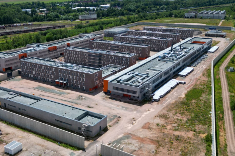 JVA-Pannenbaustelle in Sachsen: Suche nach neuem Bauunternehmer