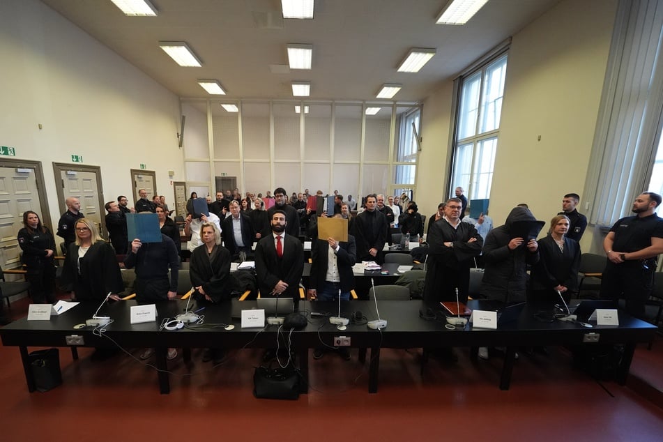 Seit Mitte 2025 mussten sich elf Angeklagte wegen Drogenschmuggels vor dem Hamburger Landgericht verantworten.