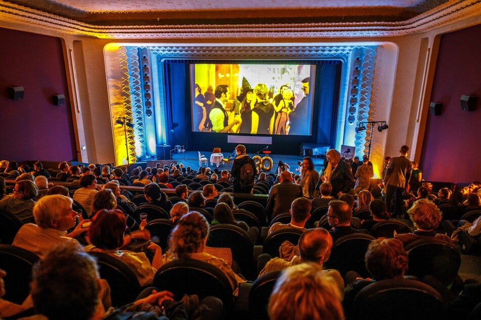 So ein dicht besetztes Publikum wie hier im Jahr 2018 wird es beim Dresdner Filmfest 2021 nicht geben. (Archivbild)