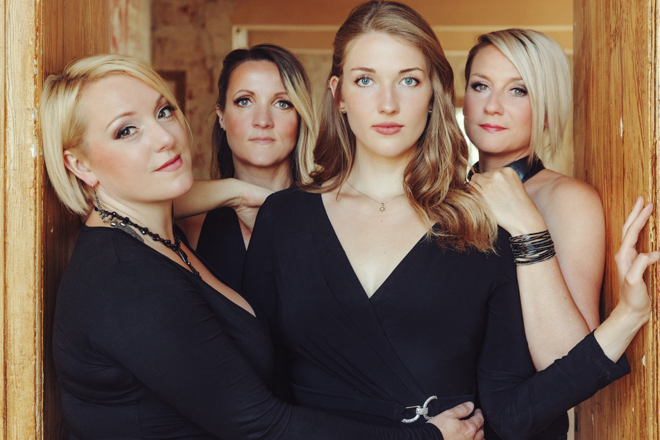 Noch bis Ende 2024 singt Silvana bei den medlz (v.l.): Sabine Kaufmann (43), Silvana Mehnert (43), Juliane Köbe (27) und Nelly Palmowske (42).