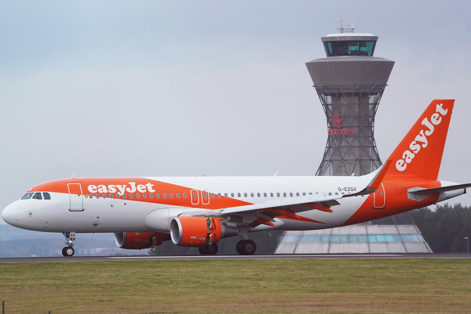 Ein Flieger von Easyjet. 