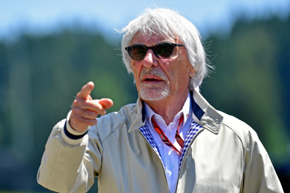 Ex-F1-Boss Bernie Ecclestone (92) gestand sein Fehlverhalten nach dem GP von Singapur 2008.