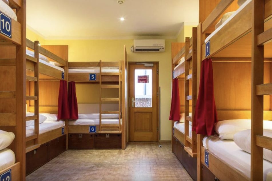 Wer sparen will, muss in ein 12-Bett-Zimmer.