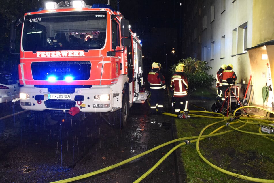 Keller in Flammen: Sechs Menschen verletzt