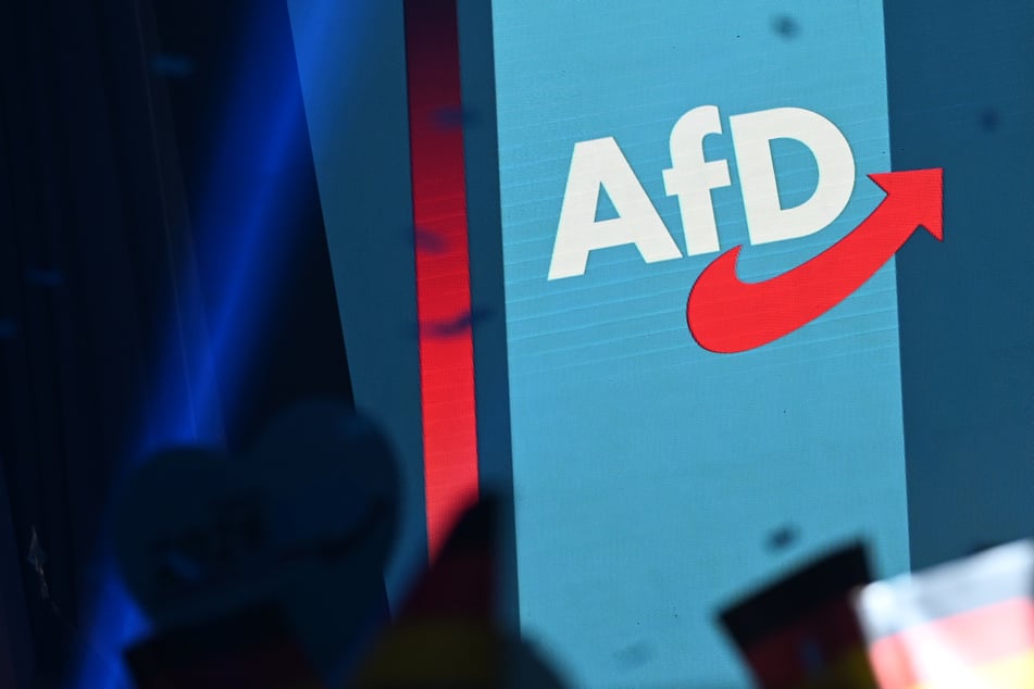 Die AfD fällt in der neuen Insa-Umfrage unter die 30-Prozent-Marke. (Symbolfoto)