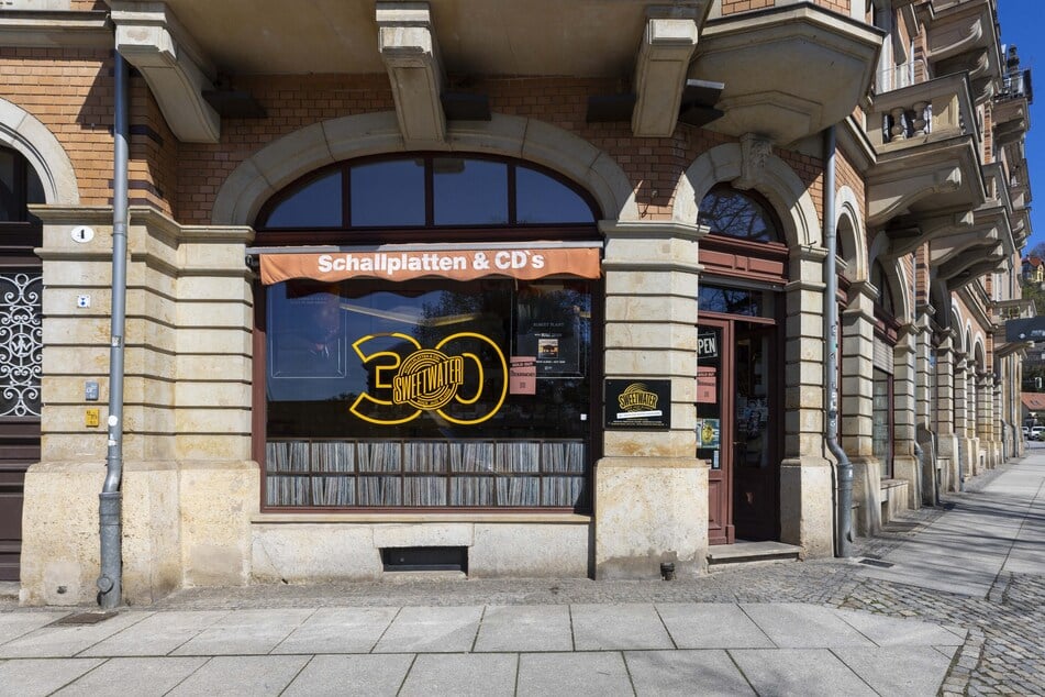 Der Plattenladen "Sweetwater Records" am Körnerplatz in Dresden-Loschwitz ist eines von nur elf Musikgeschäften in Deutschland, die die neue Stones-Single vertreiben durften.