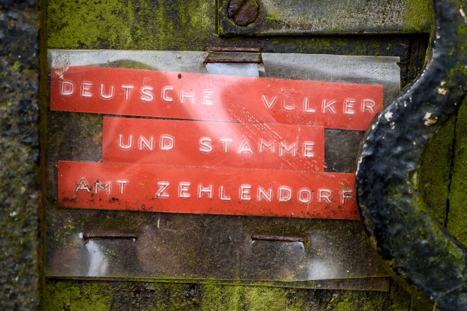 Nach dem Verbot des Vereins wurden zahlreiche Objekte bundesweit durchsucht, wie hier in Zehlendorf.
