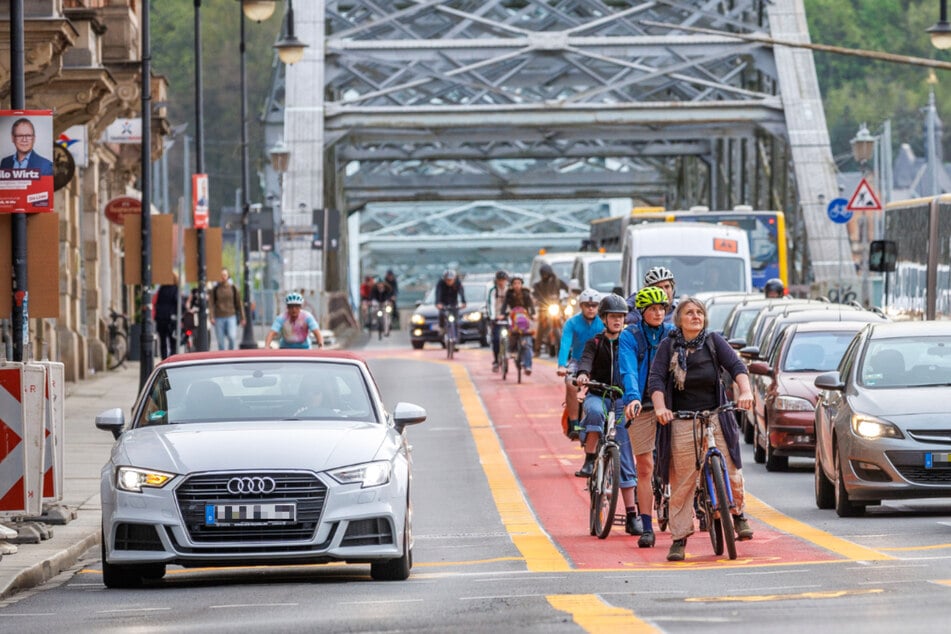 Dresden: Verkehrsversuch extrem: Wird Blaues Wunder bald komplett für Autos gesperrt?