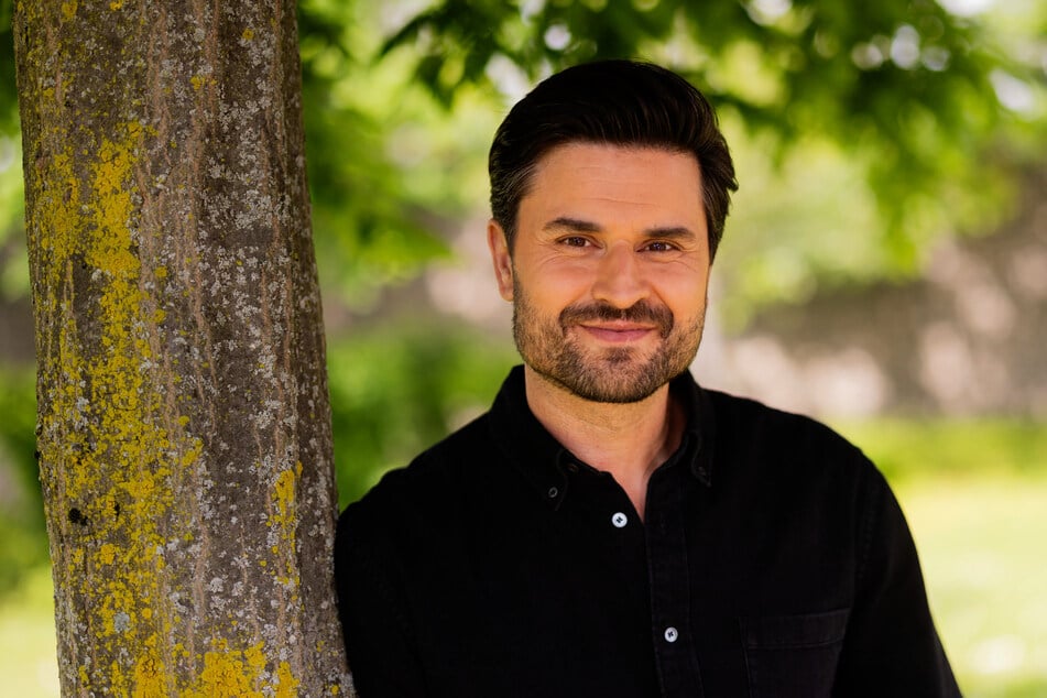 Miloš Vuković (45) geht in sein 27. Jahr als "Paco Weigel" in der Daily Soap "Unter Uns".