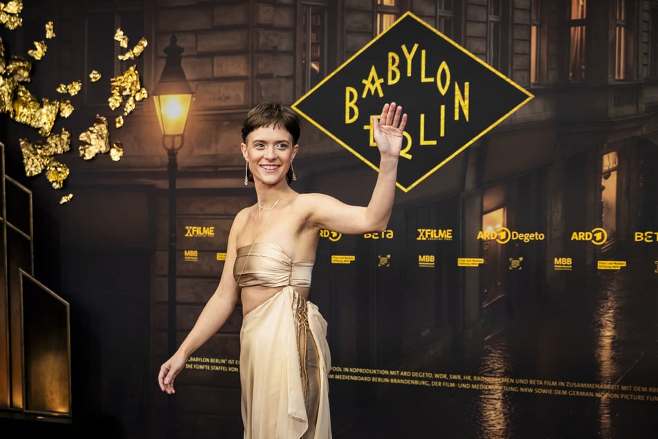 Liv Lisa Fries (34) ist in den zehn Jahren "Babylon Berlin" eng mit ihrer Rolle als Kommissarin Charlotte Ritter verschmolzen.