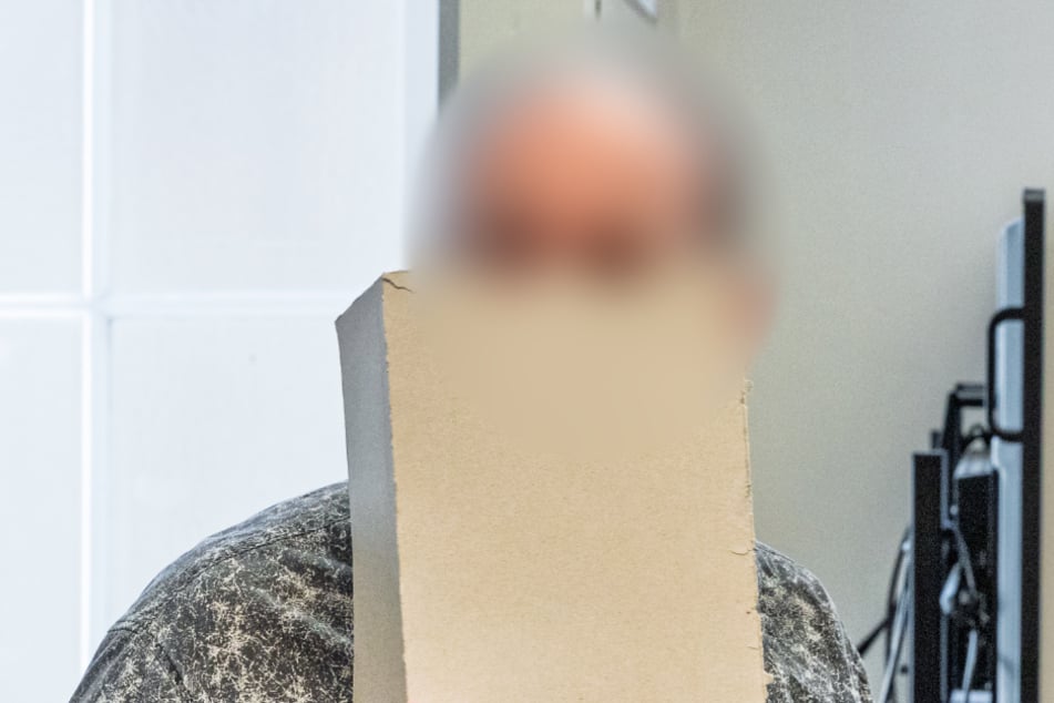 Ein heute 62-Jähriger soll im Januar 1983 einen Prostituierten in Hamburg ermordet haben. Nun ist das Urteil gegen ihn rechtskräftig.