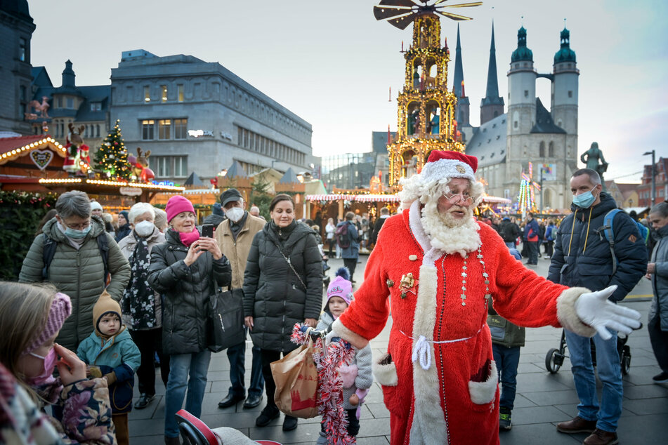 Nach nur einem Tag: Weihnachtsmarkt in Halle muss wieder schließen