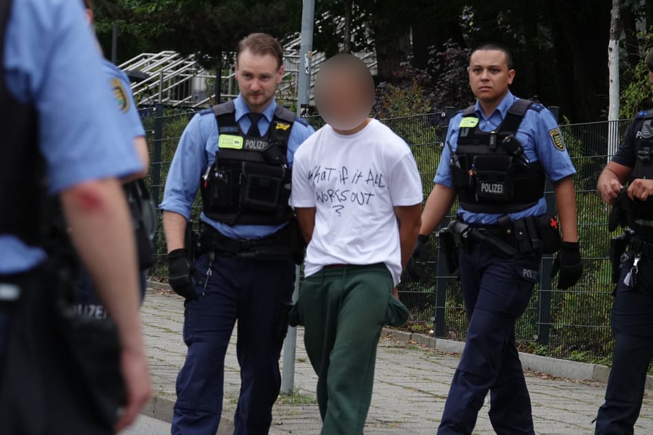 Am Freitag wurde ein 22-jähriger Deutscher auf der Warthaer Straßefestgenommen.