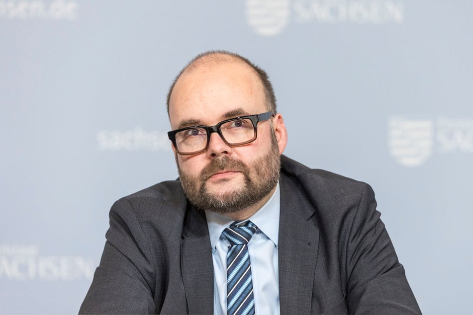 Soll die Gemeinden in Sachen Jahresabschluss an die Kandare nehmen: Finanzminister Christian Piwarz (50, CDU).