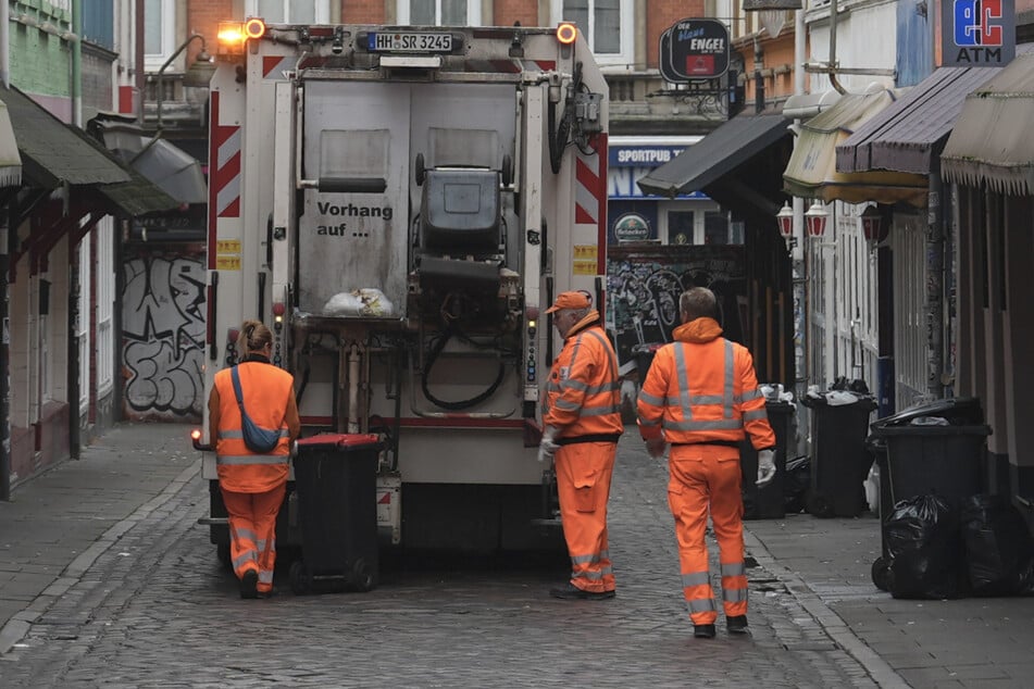 Die Müllabfuhr in Hamburg wird mehrere Tage bestreikt. (Archivbild)